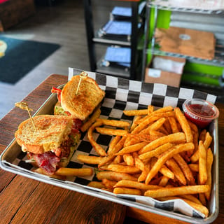 BLT